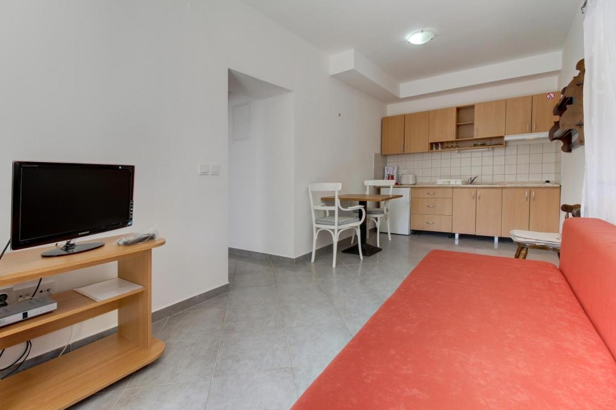Apartament By The Sea Artatore, Losinj - 8022 *