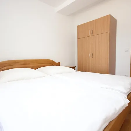 Apartments By The Sea Artatore, Losinj - 8022 Cunski Room photo
